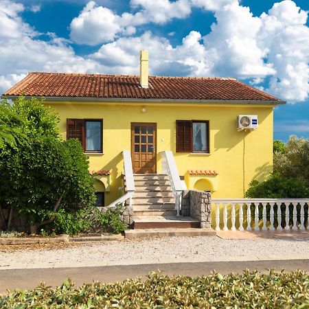 Apartment Drago *Cosy & Close To The Beach! Krk Town Buitenkant foto