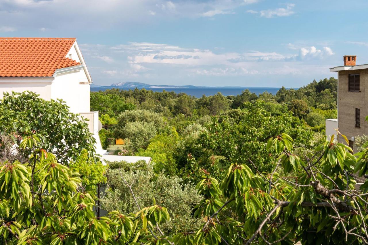 Apartment Drago *Cosy & Close To The Beach! Krk Town Buitenkant foto