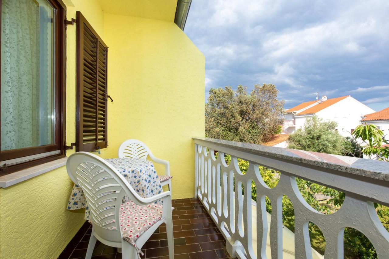 Apartment Drago *Cosy & Close To The Beach! Krk Town Buitenkant foto