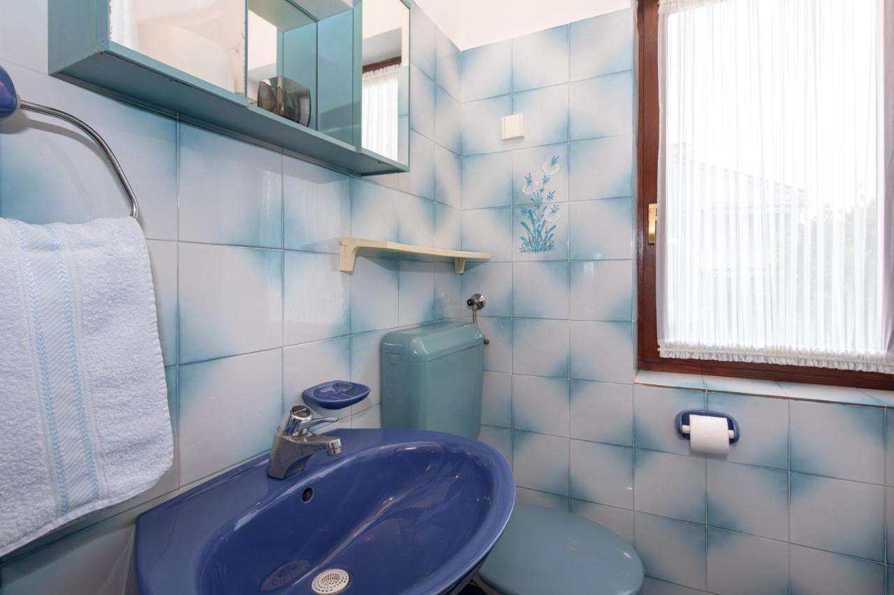 Apartment Drago *Cosy & Close To The Beach! Krk Town Buitenkant foto