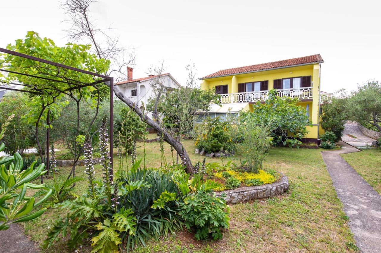 Apartment Drago *Cosy & Close To The Beach! Krk Town Buitenkant foto