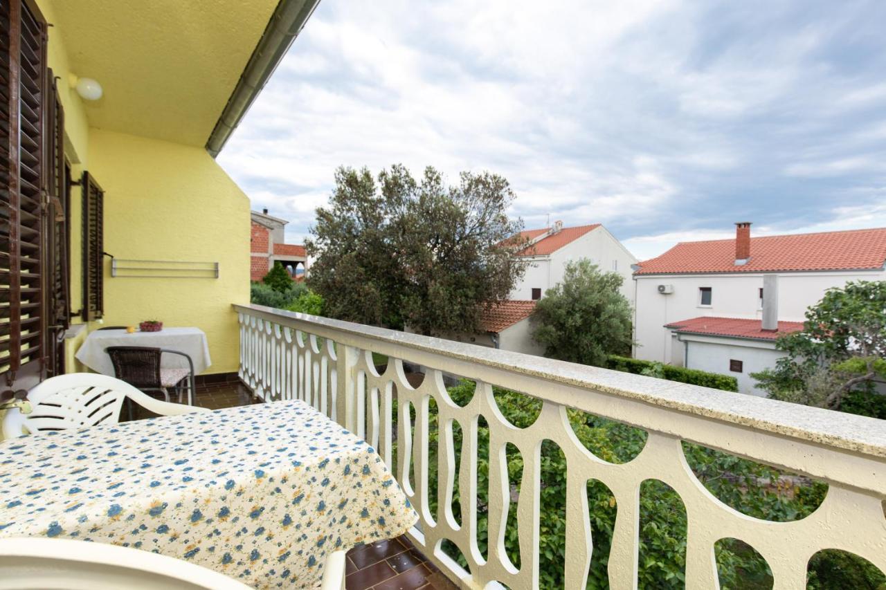 Apartment Drago *Cosy & Close To The Beach! Krk Town Buitenkant foto