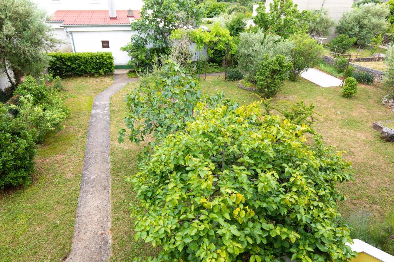 Apartment Drago *Cosy & Close To The Beach! Krk Town Buitenkant foto