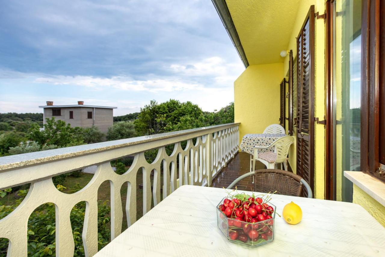 Apartment Drago *Cosy & Close To The Beach! Krk Town Buitenkant foto