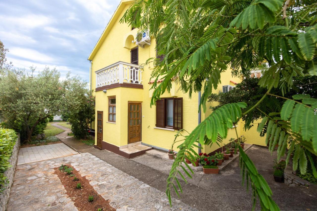 Apartment Drago *Cosy & Close To The Beach! Krk Town Buitenkant foto